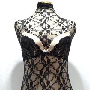 Victoria's Secret Push-up White and Black Lace 34A / 32B